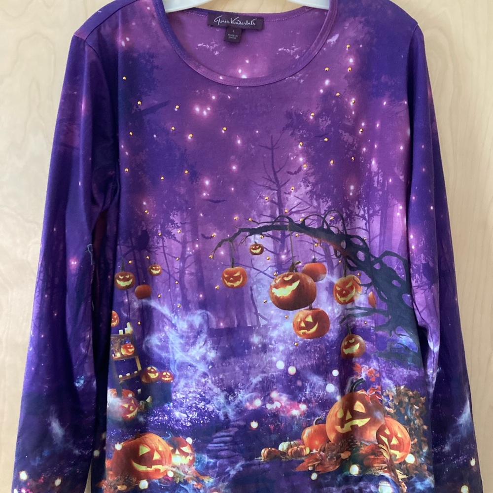 Gloria Vanderbilt NWOT Enchanted Forest and Pumpkins Purple Long Sleeve Tee